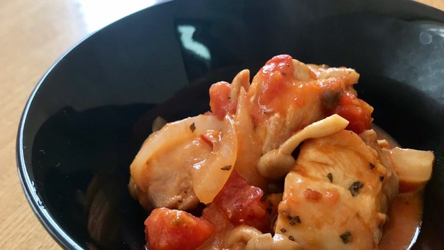 シロさんの鶏もも肉のトマト煮込み レシピ 作り方 By Mikanごはん クックパッド 簡単おいしいみんなのレシピが352万品