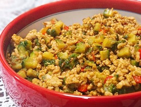 ゴーヤのカレーそぼろ炒め