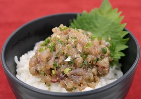アジの刺身で作る!簡単なめろう丼