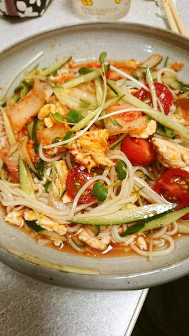 ★キムチ乗せぶっかけサラダ素麺
