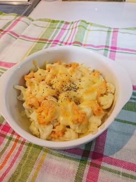 カリフラワーの鮭マヨチーズ焼き