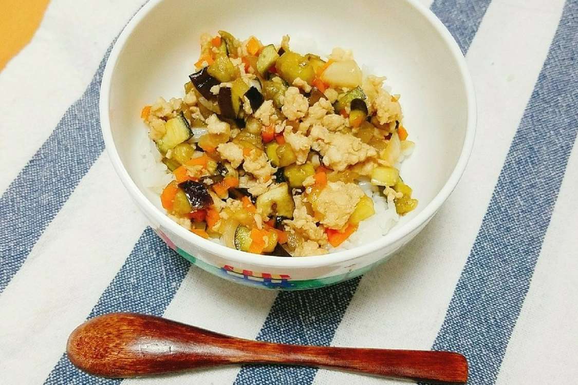 子供の野菜嫌い克服 簡単お野菜そぼろ丼 レシピ 作り方 By Tigerまむ クックパッド 簡単おいしいみんなのレシピが379万品