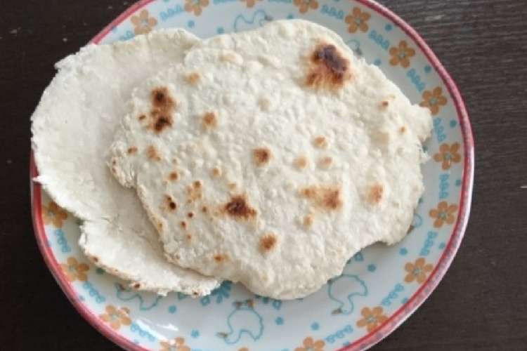 小麦粉 塩 水だけ トルティーヤの生地 レシピ 作り方 By 食いしんぼうチータ クックパッド 簡単おいしいみんなのレシピが357万品