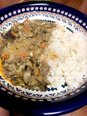 スリランカカレー カレーの壺使用