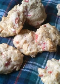 苺×ホワイトチョコ❤幸せソフトクッキー