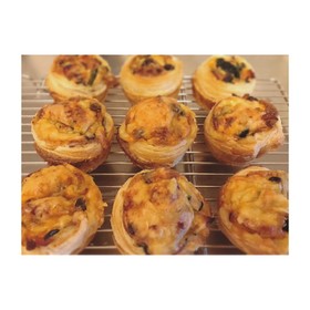 簡単♡ほうれん草きのこベーコンのキッシュ