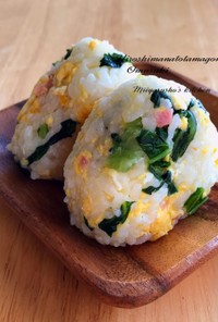広島菜と卵のおむすび