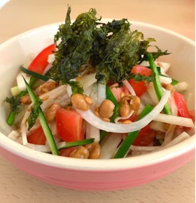 海苔と納豆で大根サラダ