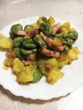 そら豆でジャガバタ炒め