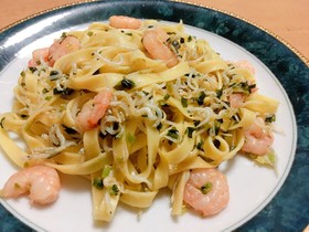 海老としらすの和風焦がしネギパスタ