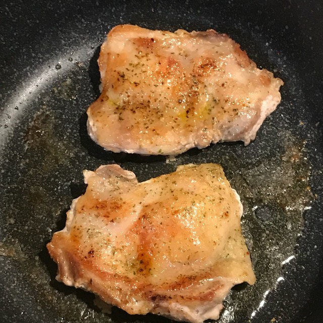 弱火調理で皮パリ中ふわのチキンソテー レシピ 作り方 By りきごり クックパッド 簡単おいしいみんなのレシピが375万品 弱火調理で皮パリ中ふわのチキンソテー レシピ 作り方 By りきごり クックパッド 簡単おいしいみんなのレシピが375万品