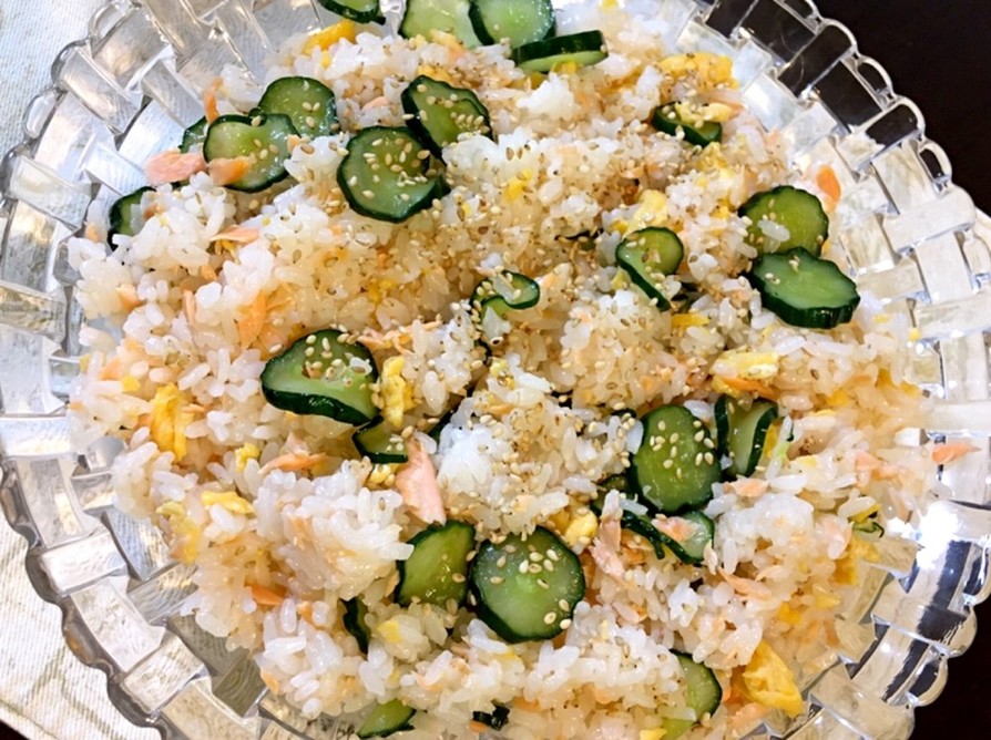 シロさんの鮭と卵と胡瓜で作るちらし寿司の画像