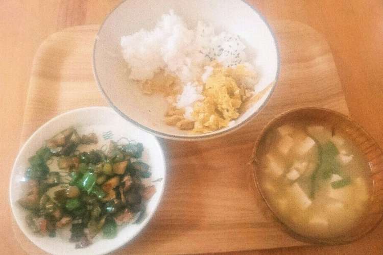 野菜炒めと卵焼きご飯と味噌汁 レシピ 作り方 By ゆいゆい クックパッド