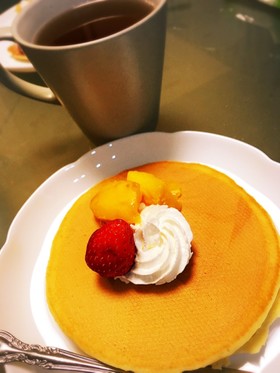 自家製パンケーキと自家製ほうじ茶