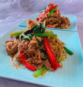 簡単!もやしと豚肉のピリ辛炒め