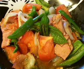 簡単!ししとうトマトたまねぎ炒め