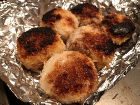 エンジョイ野外!ホイル包み焼きおにぎり
