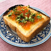 いくらトーストの写真