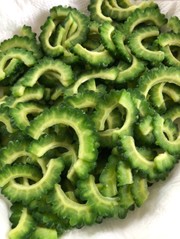 苦い ゴーヤ下ごしらえ 参考有りの写真