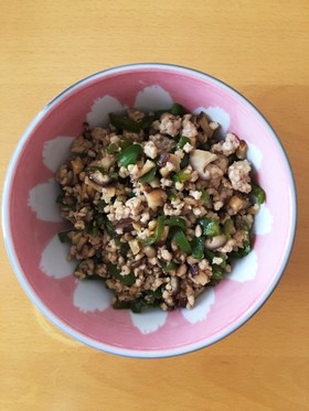 ご飯によく合う♪野菜の豚そぼろ