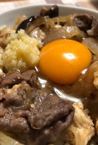 ご飯半分で満腹！白滝たっぷりヘルシー牛丼