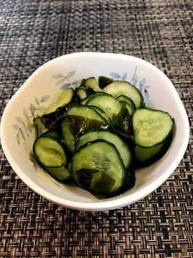簡単!わかめときゅうりの酢の物