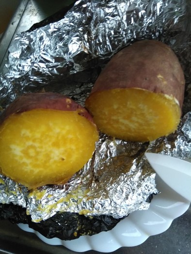ダイソー黒ホイルの焼き芋の写真