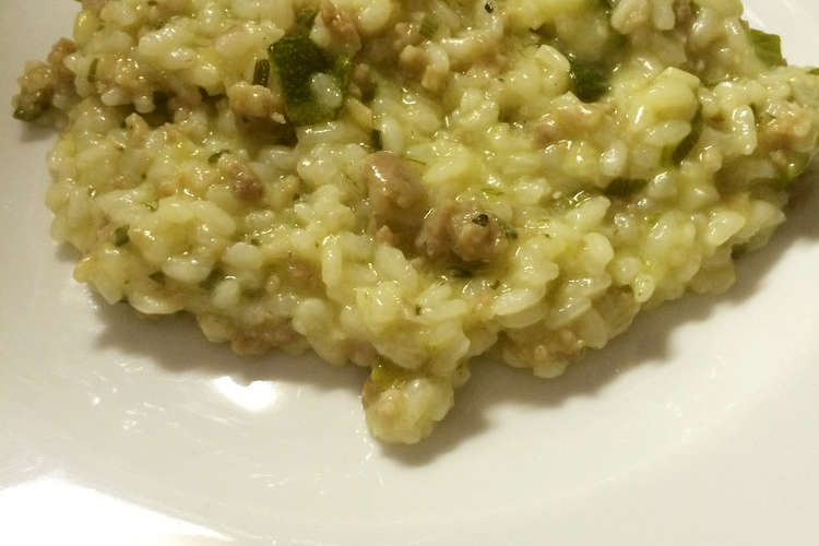 ズッキーニイタリアンソーセージのリゾット レシピ 作り方 By ロッシ家の食卓 クックパッド 簡単おいしいみんなのレシピが364万品