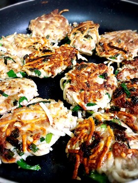 スタミナたっぷり「うどん餃子」