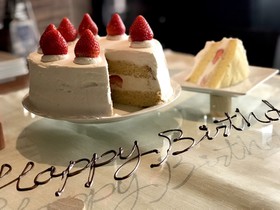 炊飯器で作る、米粉のショートケーキ