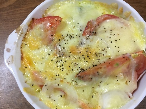 豆腐とトマトとアボカドのチーズ焼き