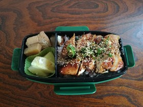◎旦那弁当◎その⑯『甘辛鶏ささみ丼』