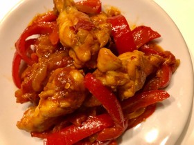 パプリカと手羽元のケチャップ煮