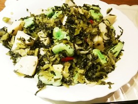 空豆と高菜のピリ辛炒め