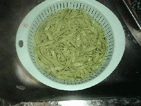 生パスタを、打ってみました。ほうれん草のグリーンフィットチーネ