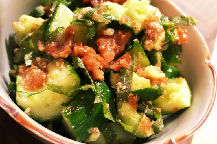 たたきキュウリの梅干し和え