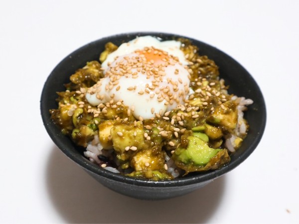 のりアボカドチーズ丼