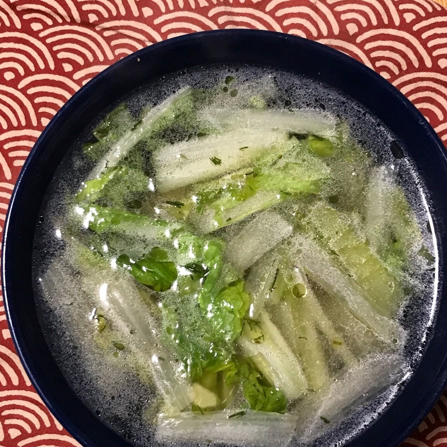 山東菜をニンニクで炒めてスープ+ディルの画像