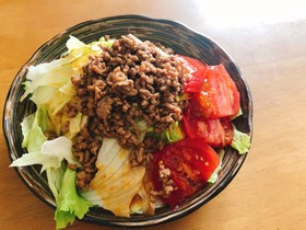 そぼろレタスの胡麻冷やし中華