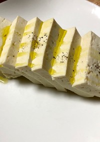 簡単おつまみ♩木綿豆腐のオリーブ塩