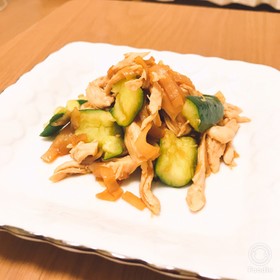 ♡くらげときゅうりと蒸し鶏のサラダ♡
