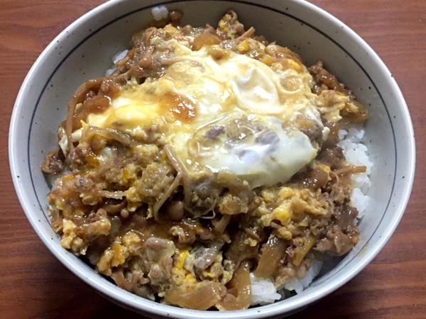 簡単アレンジふんわり牛玉丼