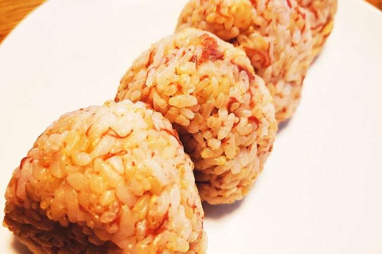 簡単 コンビーフのバター醤油おにぎり レシピ 作り方 By Commint クックパッド 簡単おいしいみんなのレシピが377万品