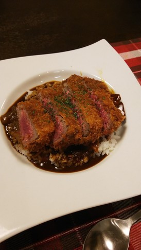 ヤムさん家の牛カツカレーライス