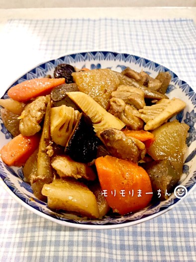 根菜と鶏肉の煮物の写真