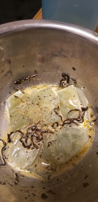 さしみこんにゃくと塩昆布のマヨネーズ和えの写真