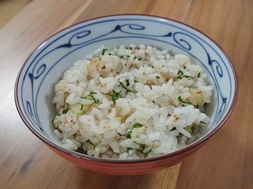 簡単♪セロリとかつお節の混ぜご飯