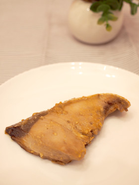 ご飯がすすむ!ぶりのマカ味噌焼き