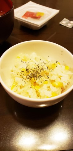 大人も子供も大好き とうもろこしご飯