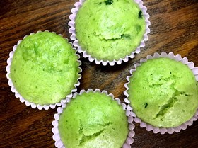 しっとり小松菜蒸しパン